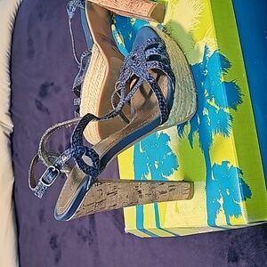 Chunky cork heel blue snakeskin like heels